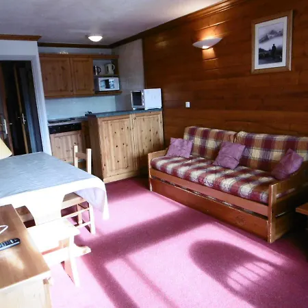 Serac Апартаменти *